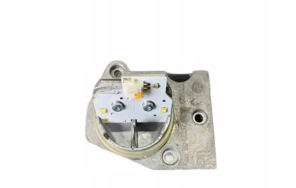 BMW X1 E84 LED ballast control module 7374598