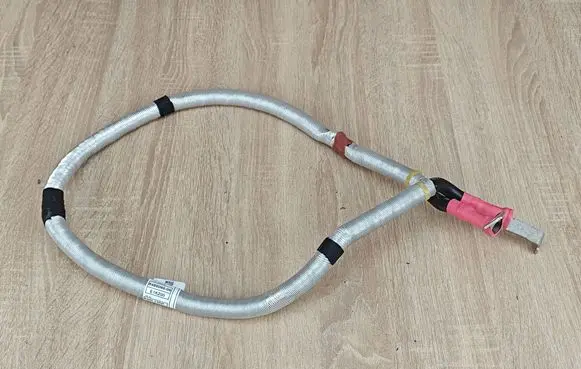 BMW 5 G30 G31 G38 Positive cable (battery) 8485065