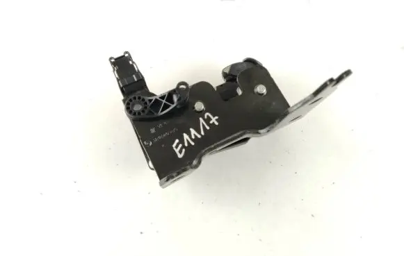 Mercedes-Benz E W212 Seat back rest lock catch A2129200276