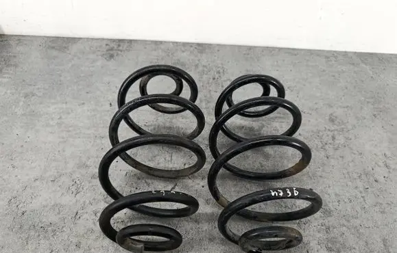 Opel Astra H Rear coil spring 