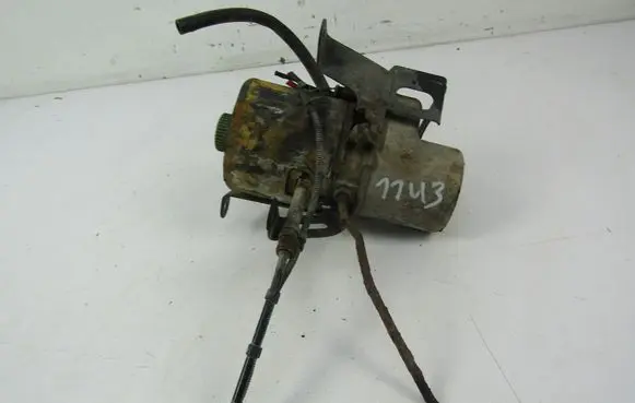 Skoda Fabia Mk1 (6Y) Power steering pump 