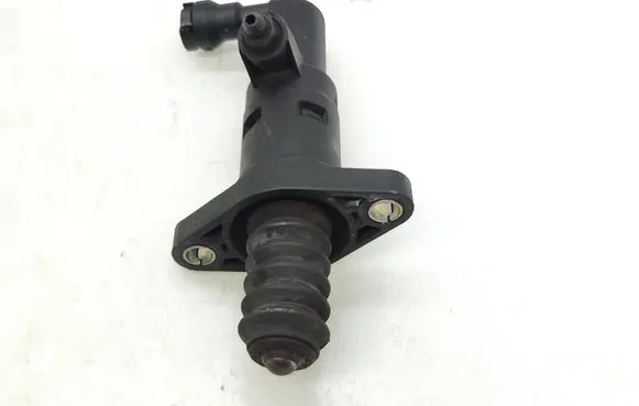 Audi A3 S3 8V Clutch slave cylinder 5Q0721261C 51652