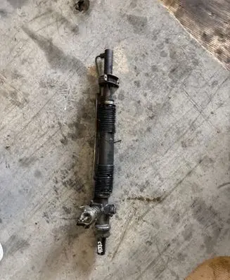 Opel Astra F Steering rack 26021070