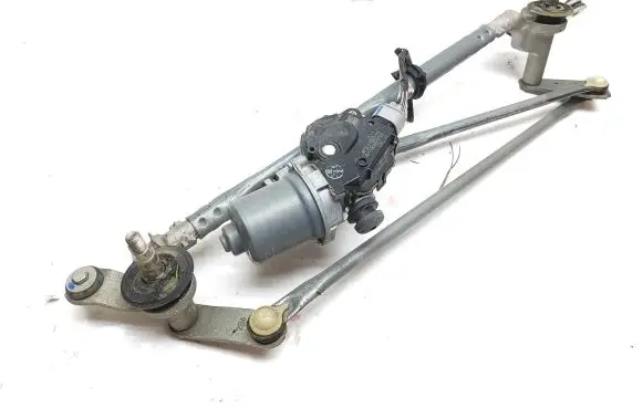 Front wiper linkage and motor