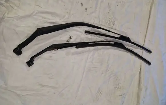Mitsubishi Outlander Windshield/front glass wiper blade 