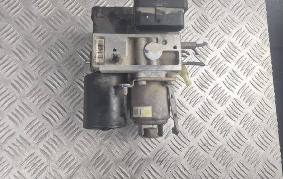 Toyota Prius (XW20) ABS Pump 4451047050 2RD152082
