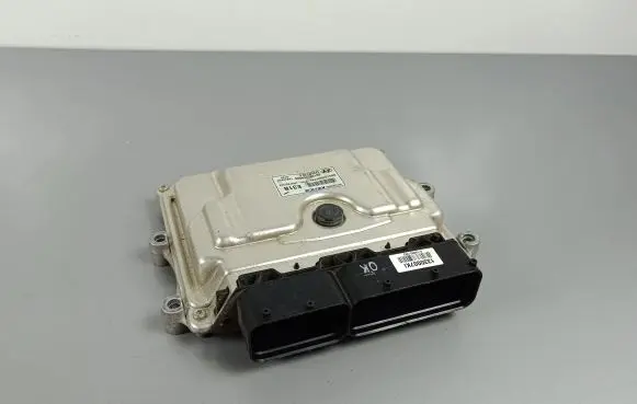Hyundai Kona I Engine control unit/module 3910804000