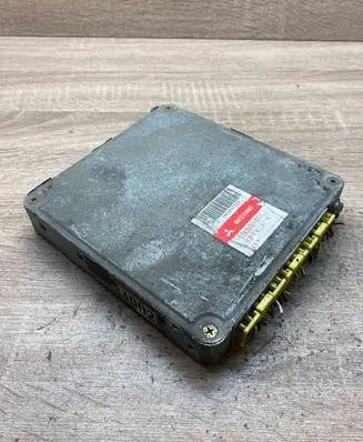Mitsubishi Galant Engine control unit/module ECU MD333002 1758000512
