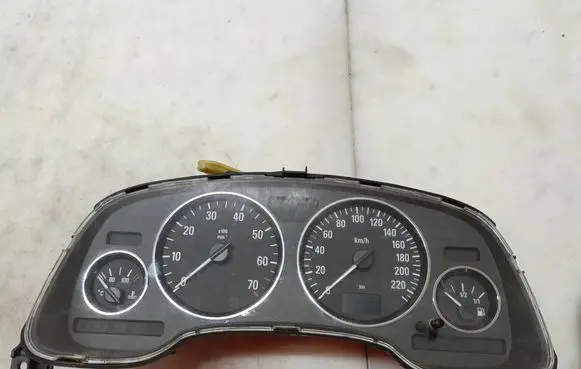 Opel Astra G Speedometer (instrument cluster) 96251051 24451495TK