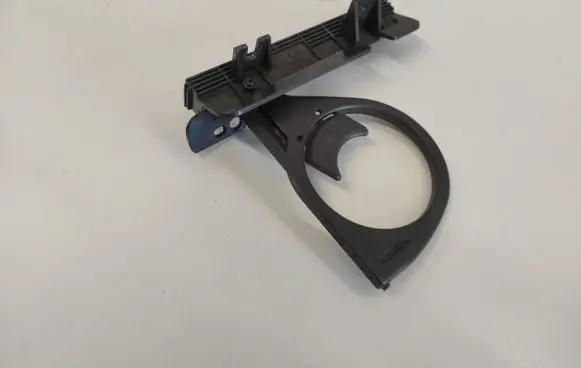 Cup holder front