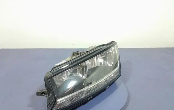 Skoda Fabia Mk3 (NJ) Headlight/headlamp 6V1941015D