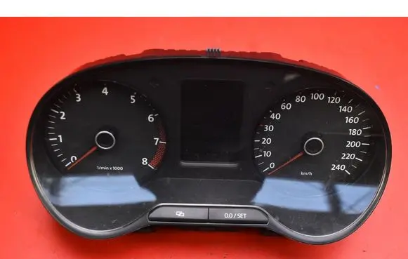 Volkswagen Cross Polo Speedometer (instrument cluster) 6R0920860C