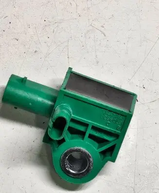 Volkswagen Golf VI Airbag deployment crash/impact sensor 5K0959351
