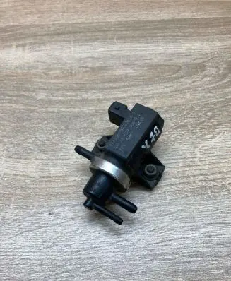 Volkswagen Golf IV Turbo solenoid valve 1H0906627 72190320