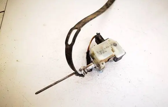 Porsche Cayenne (9PA) Central locking motor 7l5810773 1h0959781