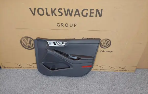 Hyundai Ioniq Front door card panel trim 82340G2010 82340-G2010 82380-G2000