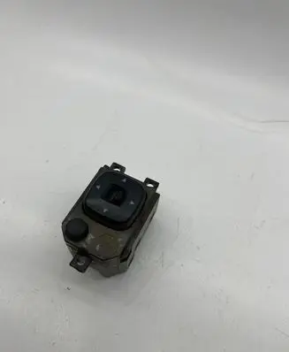 Mazda Xedos 6 Wing mirror switch 4712N46