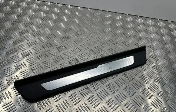 Hyundai Tucson TL Front sill trim cover 85873D3500