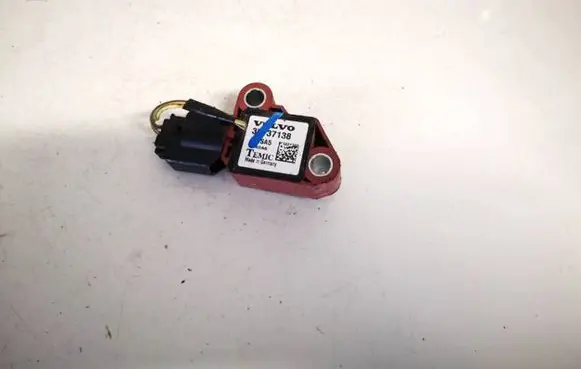 Volvo V50 Airbag deployment crash/impact sensor 30737138