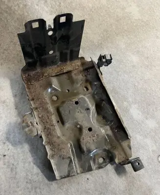 Battery tray