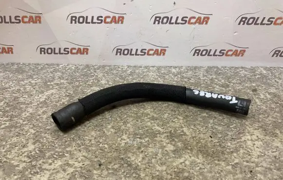 Volkswagen Touareg I Engine coolant pipe/hose