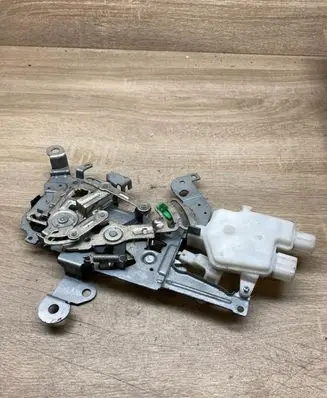 Honda CR-V Front door lock K20DRLOCK RIGHTSIDE