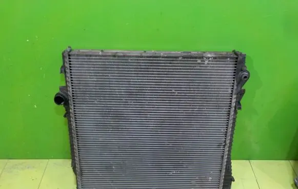 BMW X5 E53 Coolant radiator 1439101 NP484