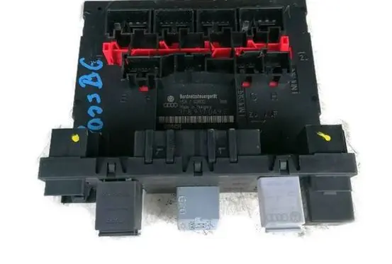 Volkswagen PASSAT B6 Comfort/convenience module 3C8937049E F005V00745