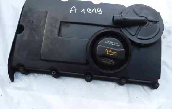 Audi A3 S3 8P Rocker cam cover 03G103469N