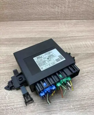 Ford Focus Comfort/convenience module 98AG15K600DB 5WK47230B