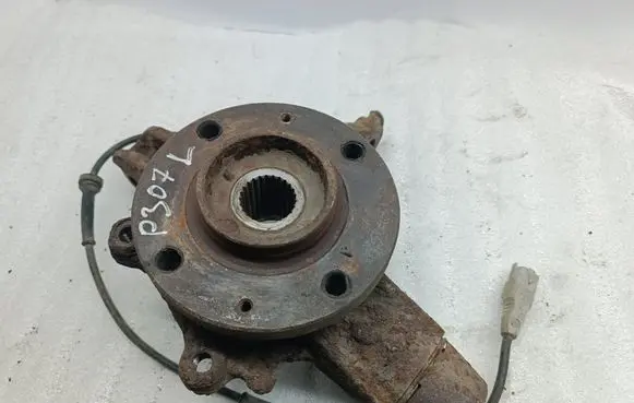 Peugeot 307 Front wheel hub