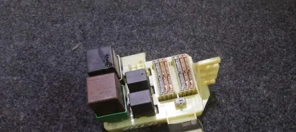 Mitsubishi Space Star Fuse box set