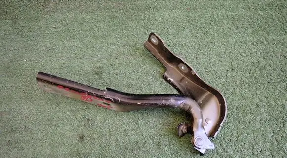 Opel Frontera Engine bonnet/hood hinges