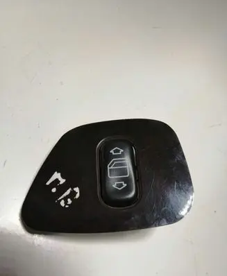 Mercedes-Benz E W210 Electric window control switch 03100500 2108200310