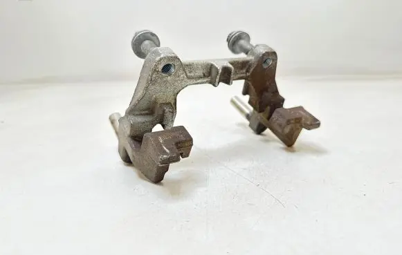 Ford Fusion II Other brake parts 2B135
