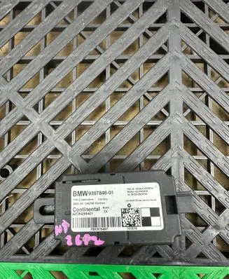 BMW 4 F32 F33 Antenna control unit 9397846