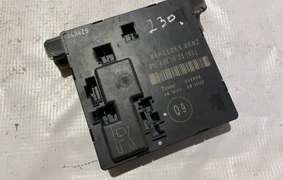 Mercedes-Benz E W212 Door control unit/module 2118201626 A2118201626
