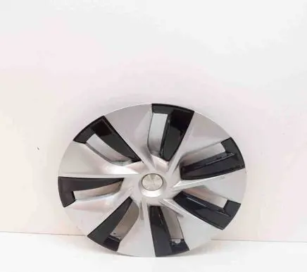 Tesla Model Y R20 wheel hub/cap/trim 104423500B