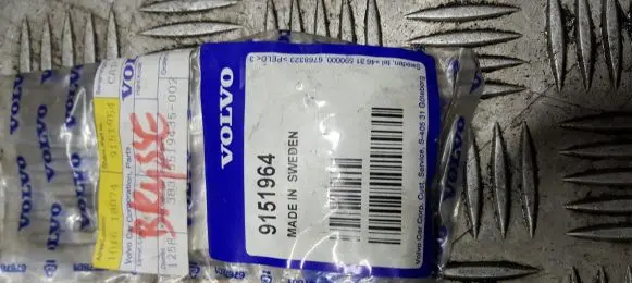 Volvo S80 Windshield washer fluid reservoir/tank 9151964
