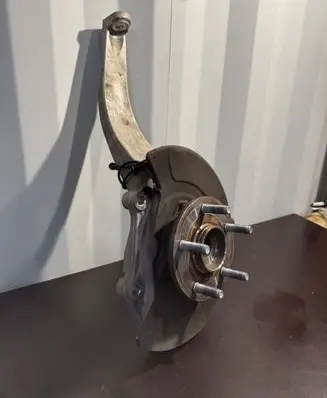 Dodge Durango III Front wheel hub 04877658AD