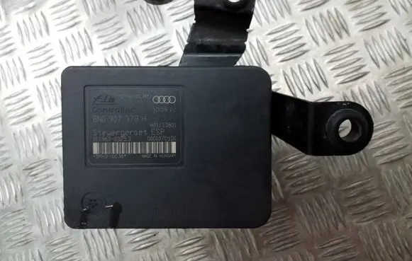 Audi TT Mk1 ABS Pump 8N0907379H 8N0614517E