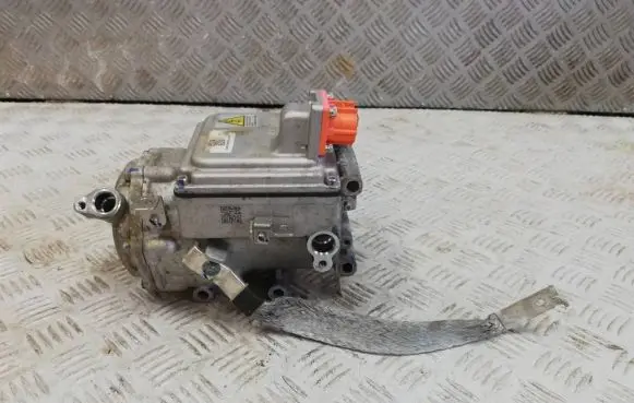 Dacia Spring Air conditioning (A/C) compressor (pump) 926007596R 233130092