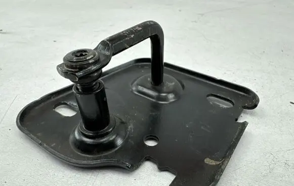 Audi A3 8Y Engine bonnet/hood lock/latch loop/hook 81A823186A