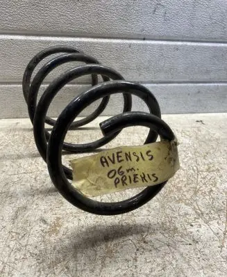 Toyota Avensis T250 Front coil spring