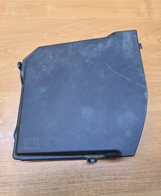 Volvo S60 Battery box tray cover/lid 31294775