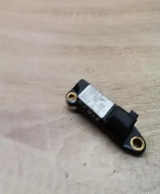 Mitsubishi Space Star Airbag deployment crash/impact sensor MR912131