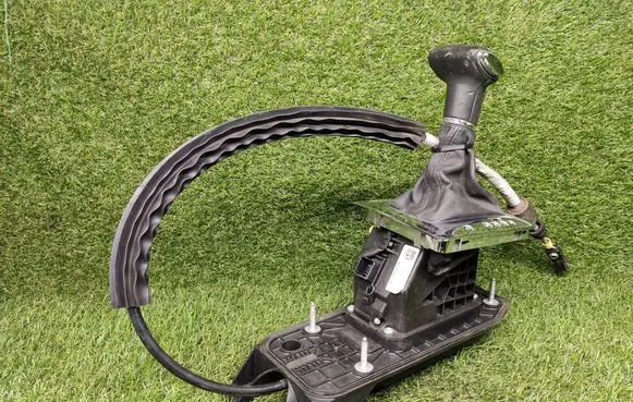 Volkswagen PASSAT CC Gear selector 3C1713025R 10004583100 3810E0L1