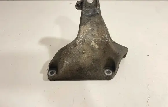 BMW 4 F32 F33 Engine mounting bracket 6857560