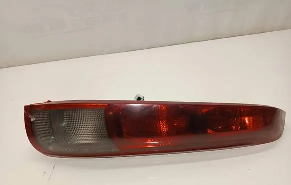 Nissan X-Trail T30 Rear/tail lights B46R