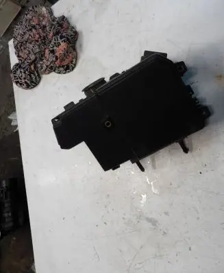 Renault Megane IV Fuse box set 284B51057R 3058001